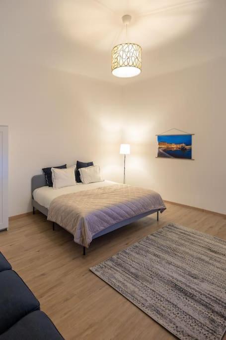 Second District Charming Flat Apartament *